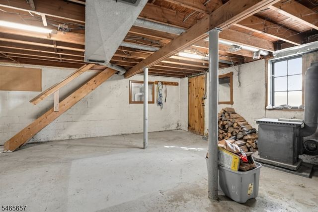 16 Glendale Rd, West Milford Twp., NJ 07421