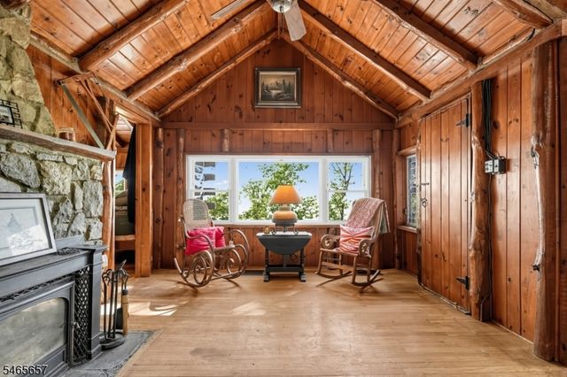 16 Glendale Rd, West Milford Twp., NJ 07421