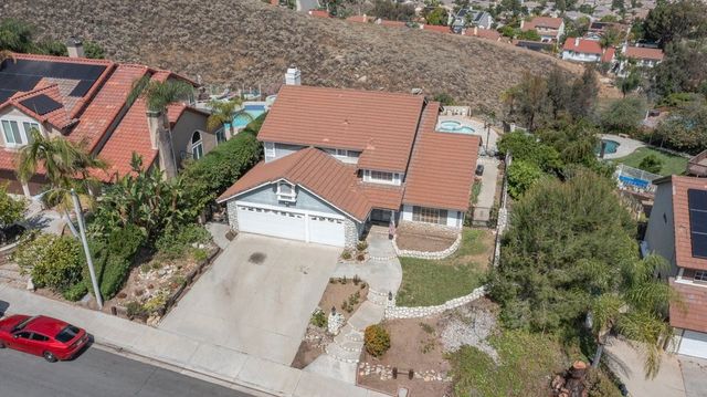 16668 Lake Knoll, Riverside, CA 92503