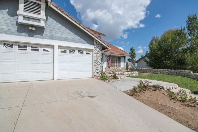 16668 Lake Knoll, Riverside, CA 92503