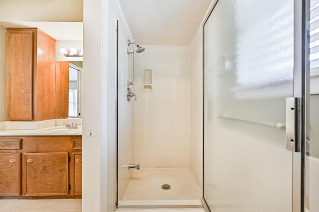 803 Greenbriar Avenue, Friendswood, TX 77546