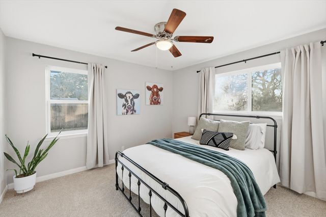 904 Scott Drive, Hurst, TX 76053