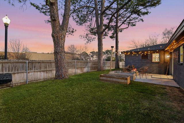 904 Scott Drive, Hurst, TX 76053