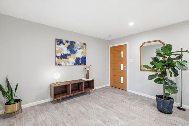 904 Scott Drive, Hurst, TX 76053