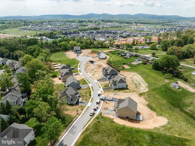 100 LARK MEADOWS DR #HAWTHORNE, Mechanicsburg, PA 17055