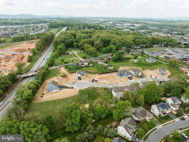 100 LARK MEADOWS DR #HAWTHORNE, Mechanicsburg, PA 17055