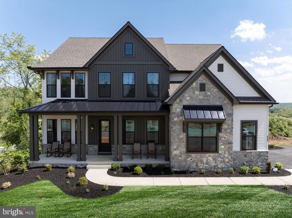 100 LARK MEADOWS DR #HAWTHORNE, Mechanicsburg, PA 17055