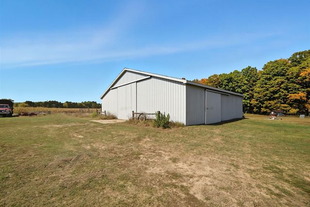 7580 River Road, Evart, MI 49631