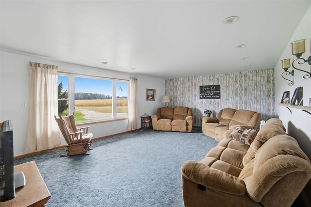 7580 River Road, Evart, MI 49631