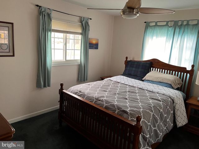 8384 FOREST DR, Pasadena, MD 21122