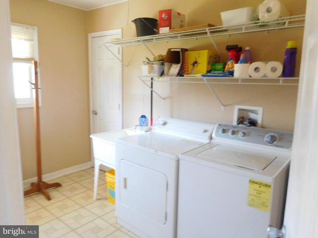 8384 FOREST DR, Pasadena, MD 21122