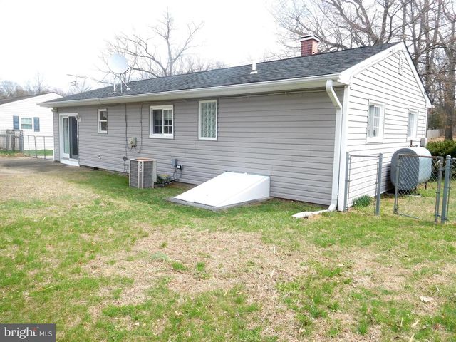 8384 FOREST DR, Pasadena, MD 21122