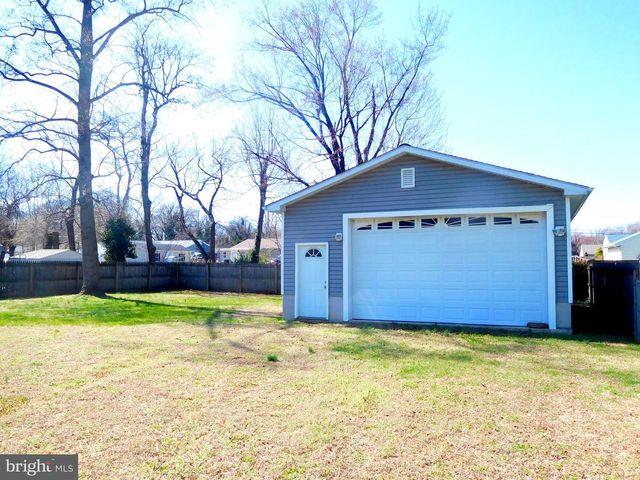 8384 FOREST DR, Pasadena, MD 21122