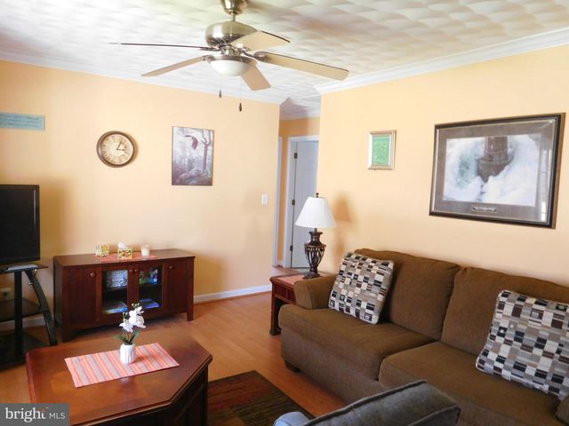8384 FOREST DR, Pasadena, MD 21122