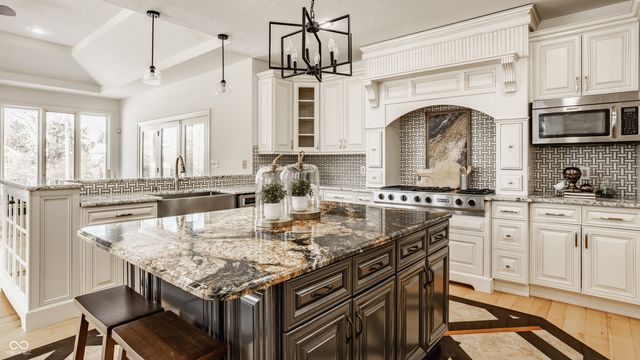 9117 Sargent Manor Court, Indianapolis, IN 46256