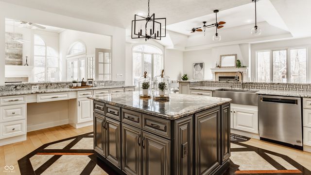 9117 Sargent Manor Court, Indianapolis, IN 46256