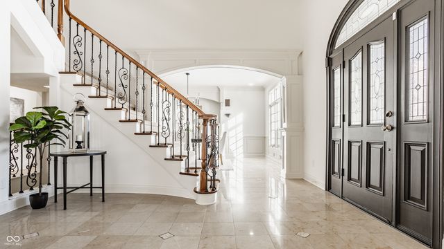 9117 Sargent Manor Court, Indianapolis, IN 46256