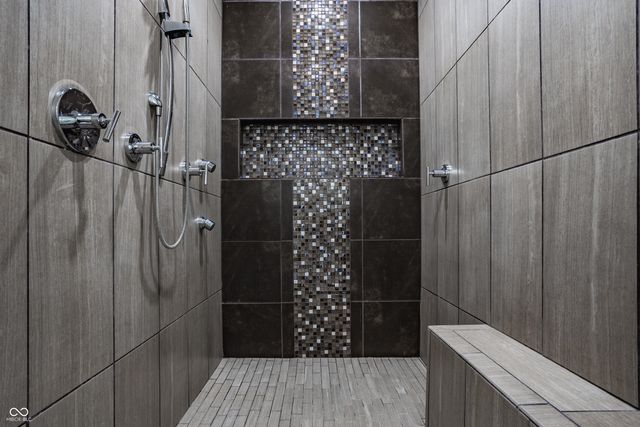 9117 Sargent Manor Court, Indianapolis, IN 46256