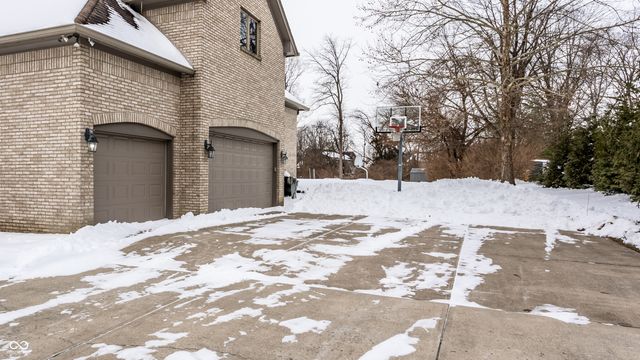 9117 Sargent Manor Court, Indianapolis, IN 46256