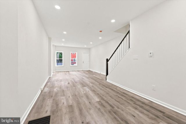 781 E STATE ST, Trenton, NJ 08609