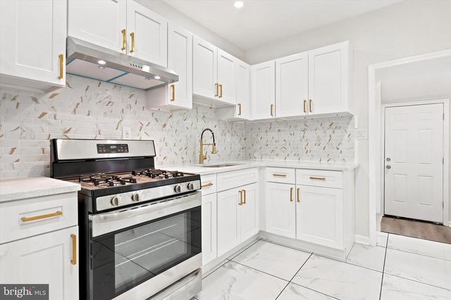 781 E STATE ST, Trenton, NJ 08609