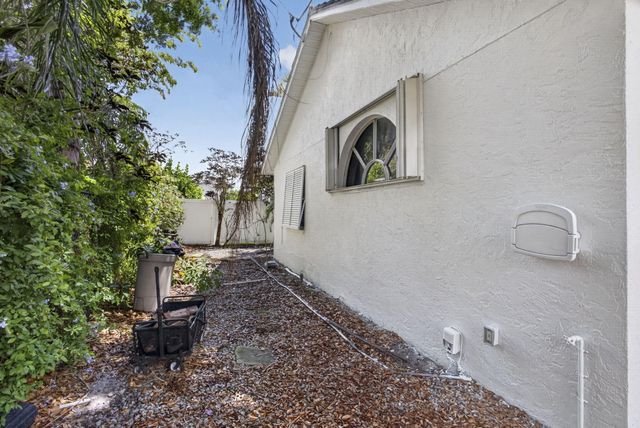 12709 White Coral Drive, Wellington, FL 33414