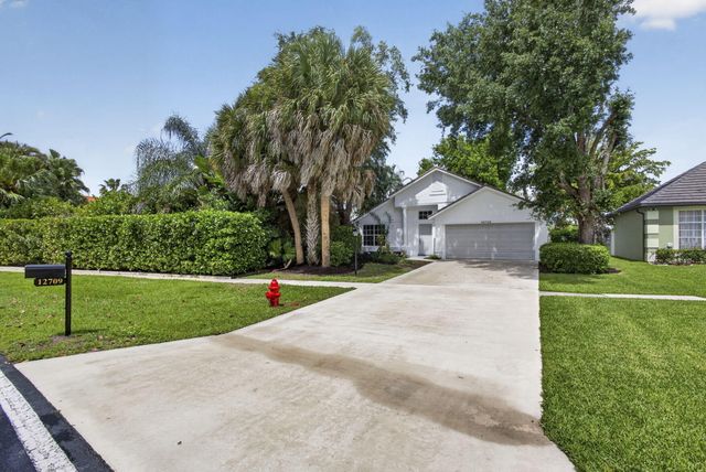 12709 White Coral Drive, Wellington, FL 33414
