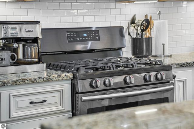 3364 Inland Oaks Drive S, Interlochen, MI 49643