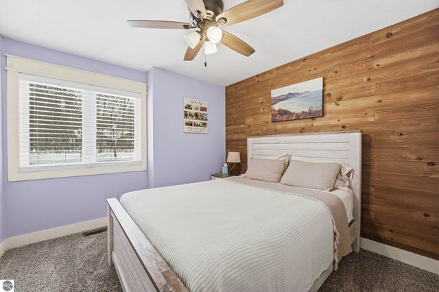 3364 Inland Oaks Drive S, Interlochen, MI 49643