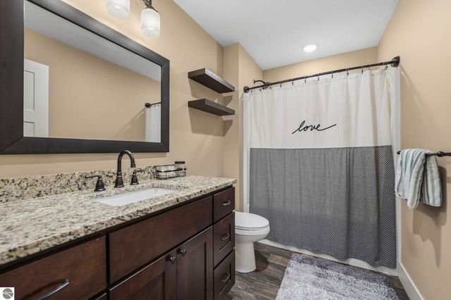 3364 Inland Oaks Drive S, Interlochen, MI 49643