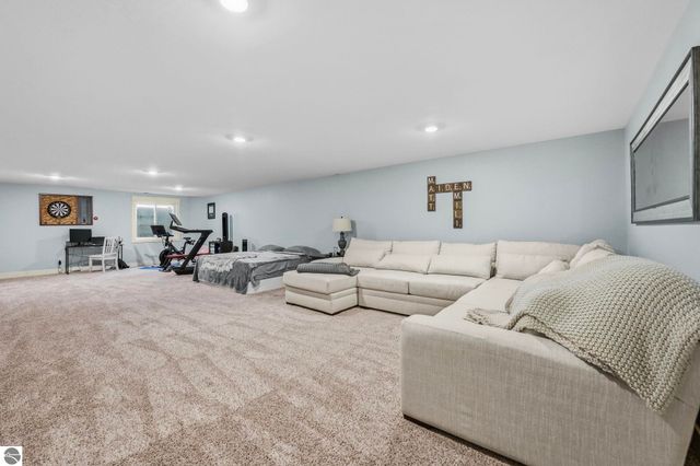 3364 Inland Oaks Drive S, Interlochen, MI 49643