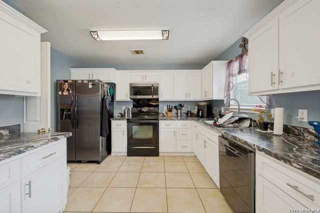 4111 Dunn Oak, San Antonio, TX 78223