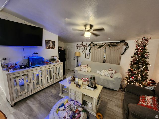 61 W SUNSET DR, Layton, UT 84041