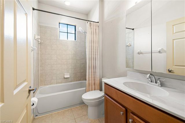 9496 River Otter DR, Fort Myers, FL 33912