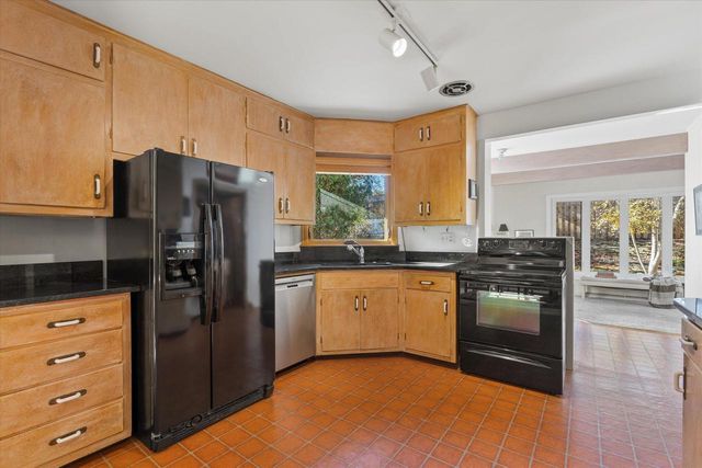 932 Kentucky STREET, Racine, WI 53405