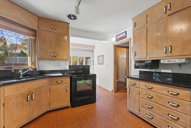 932 Kentucky STREET, Racine, WI 53405