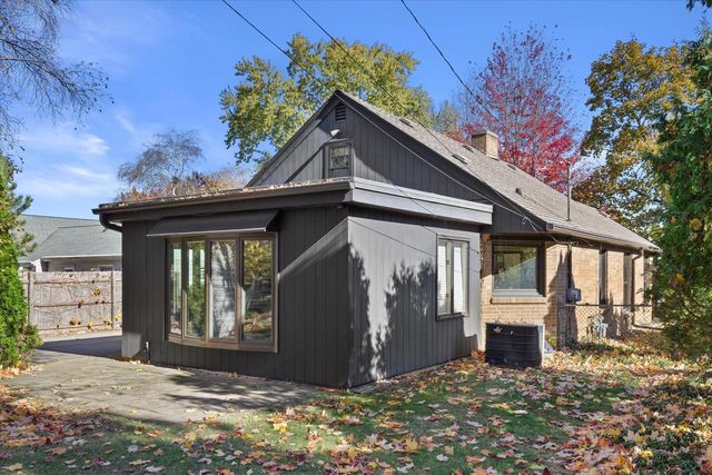 932 Kentucky STREET, Racine, WI 53405