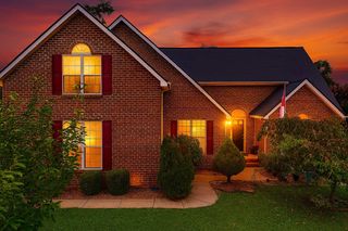 114 Falling Branch Ct, Murfreesboro, TN 37129