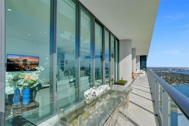 3131 NE 7th Ave UPH5301, Miami, FL 33137