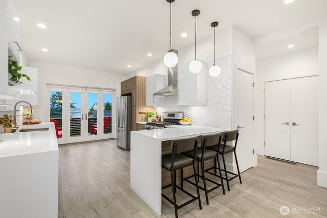 210 W McGraw Street, Seattle, WA 98119