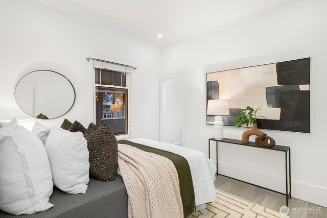 210 W McGraw Street, Seattle, WA 98119