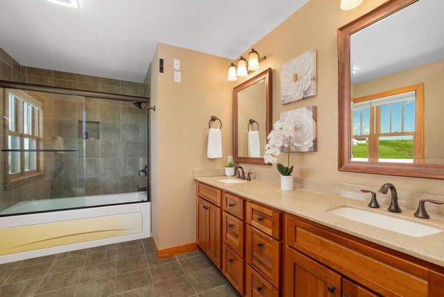 N8240 County Road J, New Glarus, WI 53574