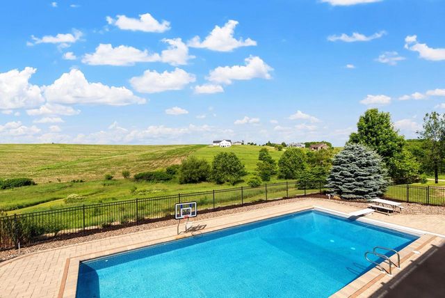 N8240 County Road J, New Glarus, WI 53574