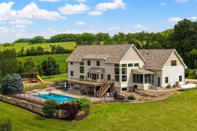 N8240 County Road J, New Glarus, WI 53574