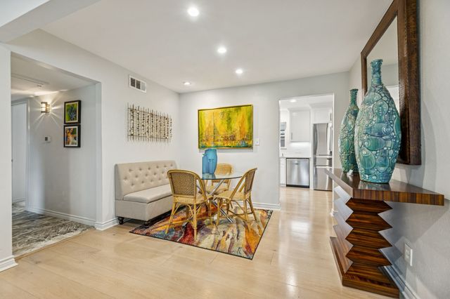 6033 Sandhurst Lane A, Dallas, TX 75206