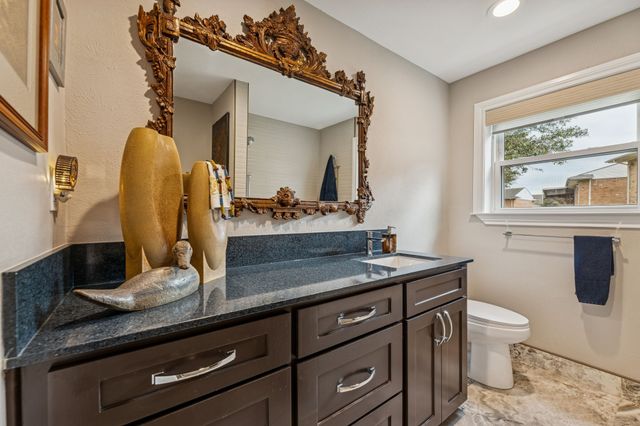 6033 Sandhurst Lane A, Dallas, TX 75206