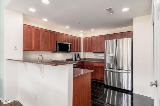 19700 N 76TH Street 2042, Scottsdale, AZ 85255