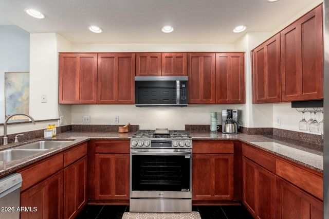 19700 N 76TH Street 2042, Scottsdale, AZ 85255