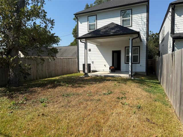 7520 Gracia Street, Houston, TX 77037