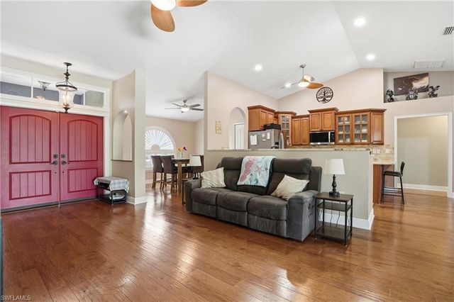 4304 NE 23rd PL, Cape Coral, FL 33909